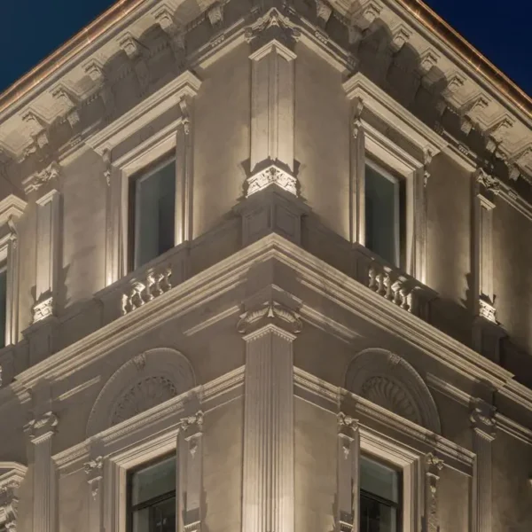 Broletto 16, Milan Broletto 16, Milan