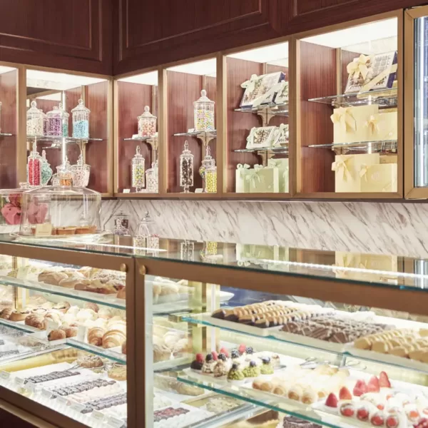 Pasticceria Cova via Monte Napoleone Milan Pasticceria Cova via Monte Napoleone Milan