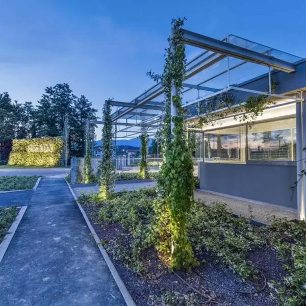 Prada Logistic Hub, Levanella (AR)