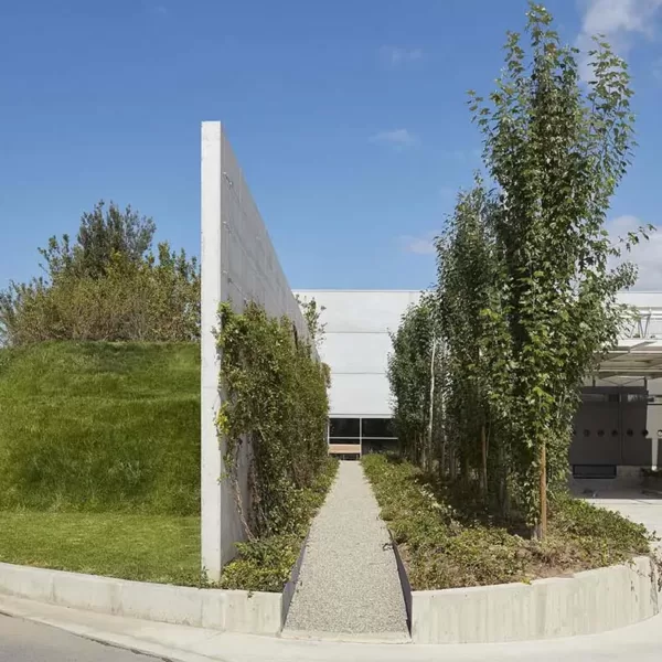 Prada Logistic Hub, Levanella (AR)