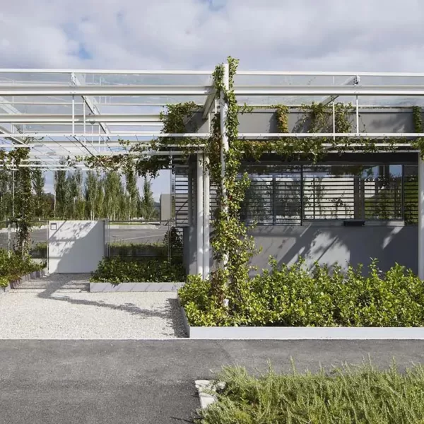 Prada Logistic Hub, Levanella (AR)