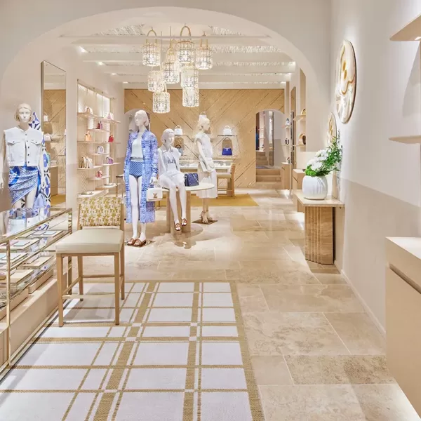 Louis Vuitton Women Store Portofino