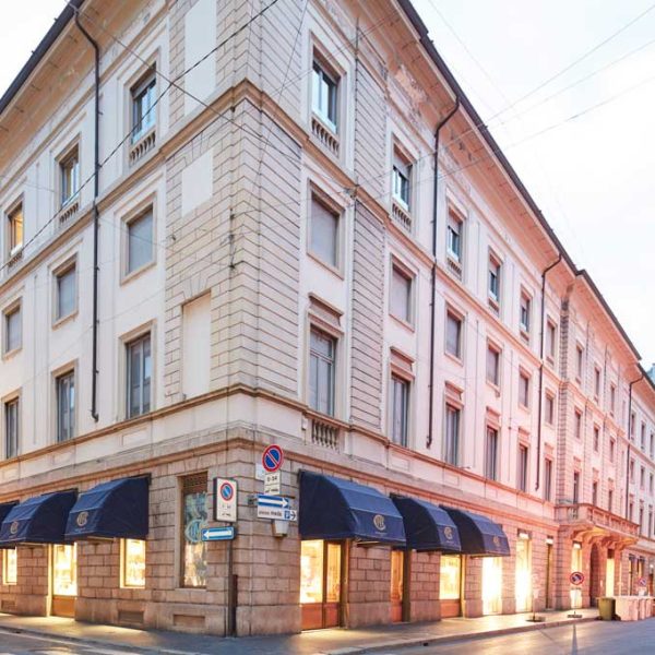 ESA engineering – Pasticceria COVA Montenapoleone – Milano ESA engineering - Pasticceria COVA Montenapoleone - Milano